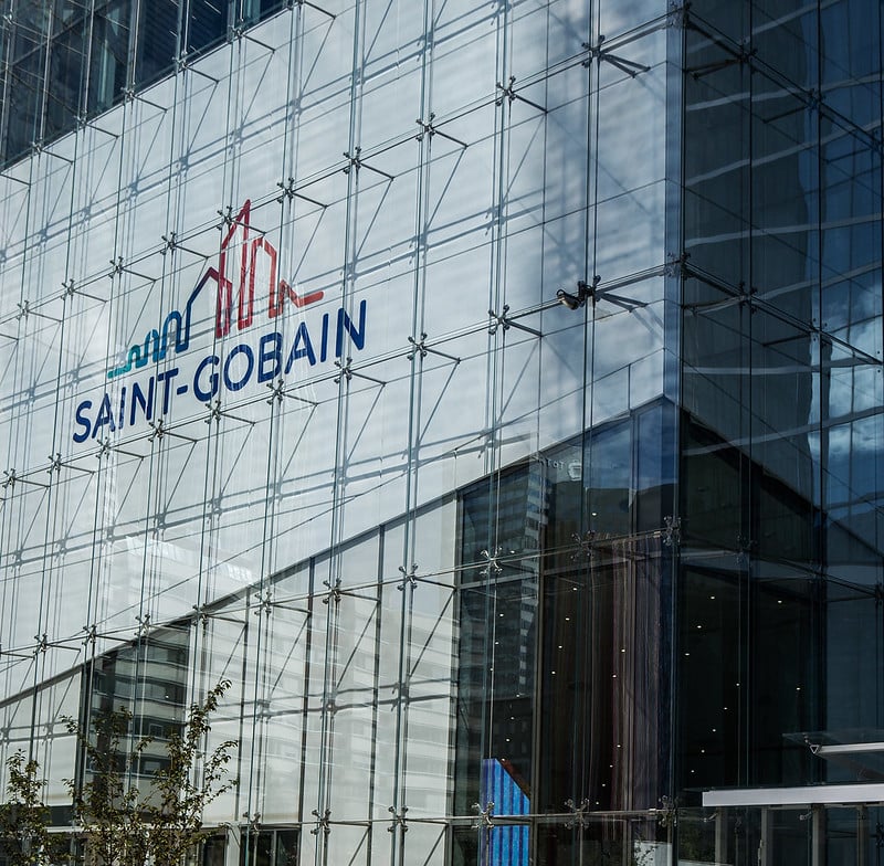 Schriftzug Saint-Gobain
